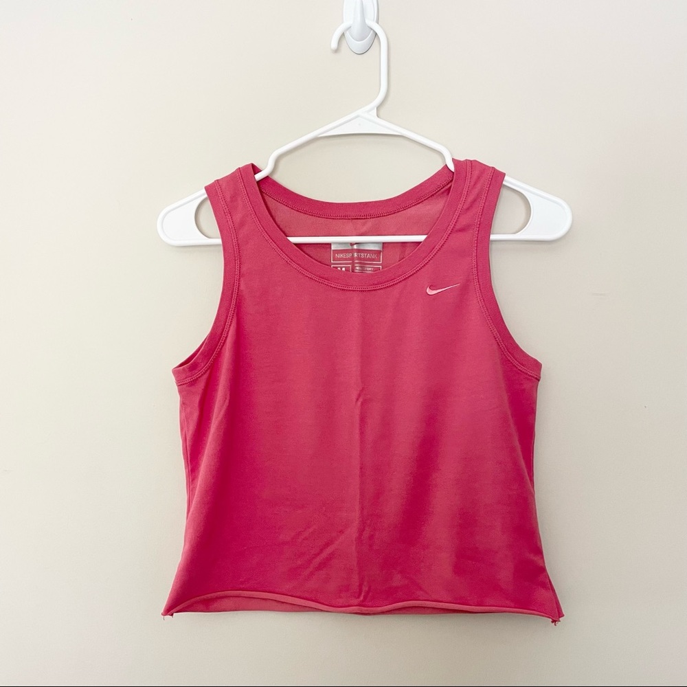 nike cropped tank
